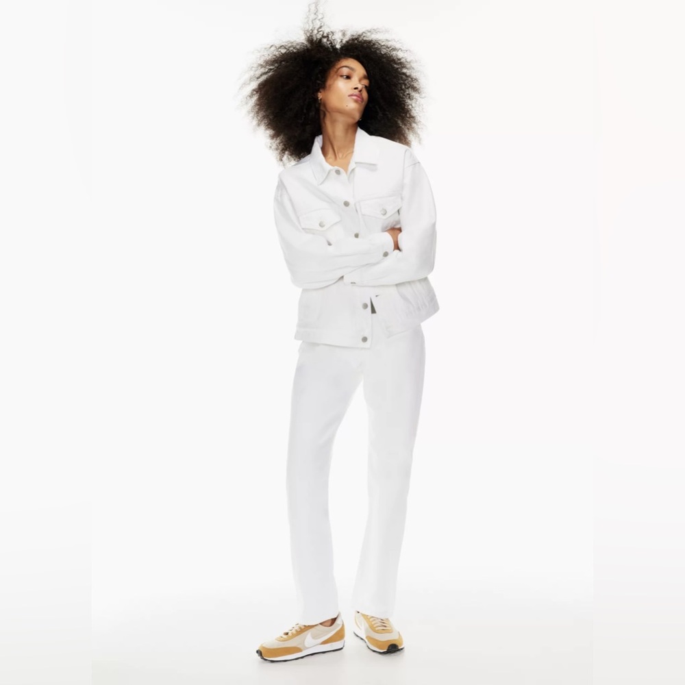 Aritzia Denim Forum The Ali Denim Jacket in a little white lie.